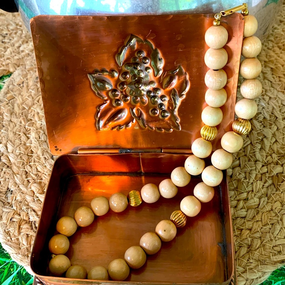 Vintage wooden bead and gold accents necklace